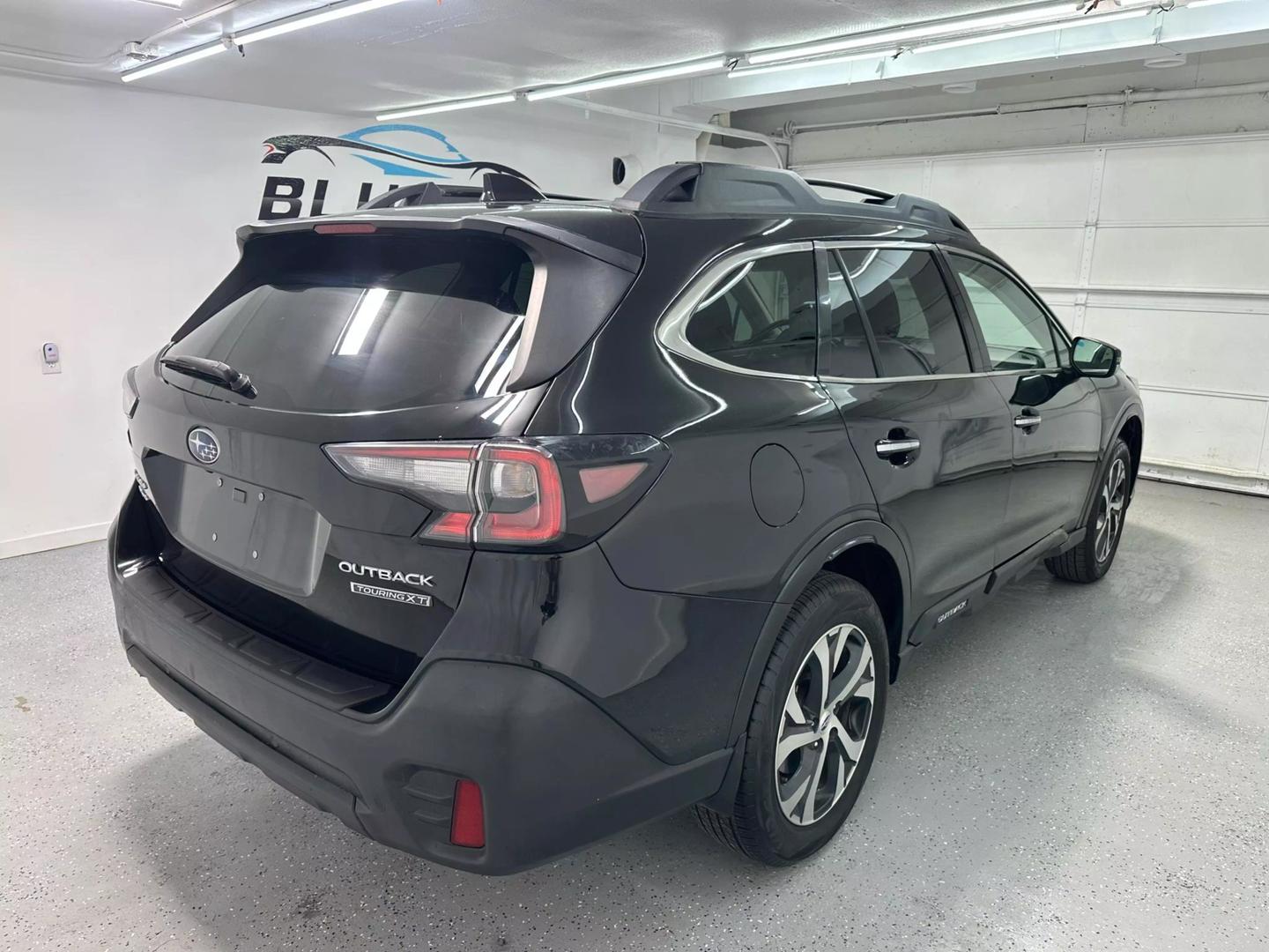 2020 Subaru Outback Touring photo 5