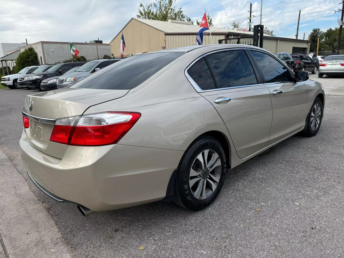 2013 Honda Accord LX photo 10