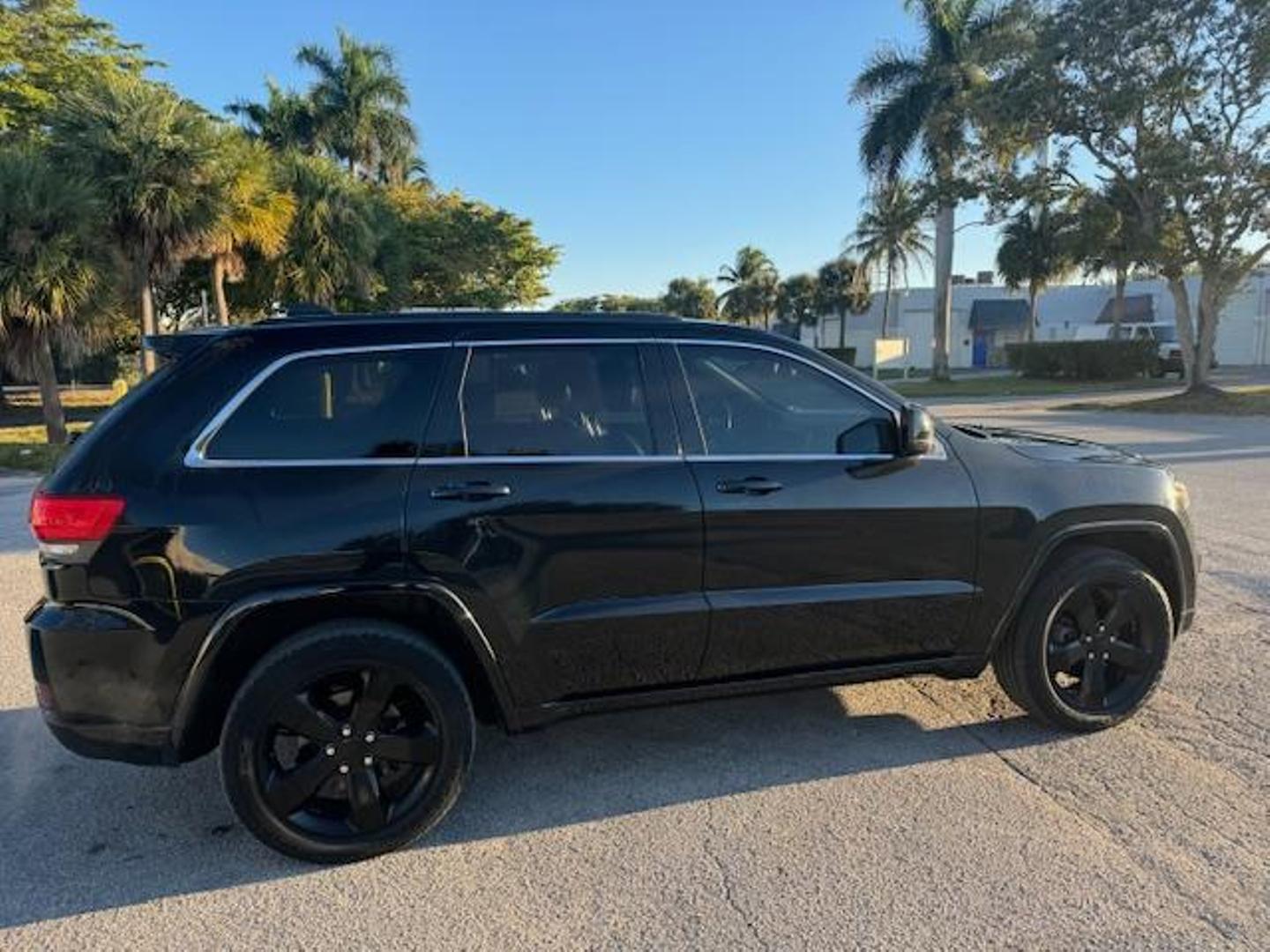 2015 Jeep Grand Cherokee Altitude photo 6