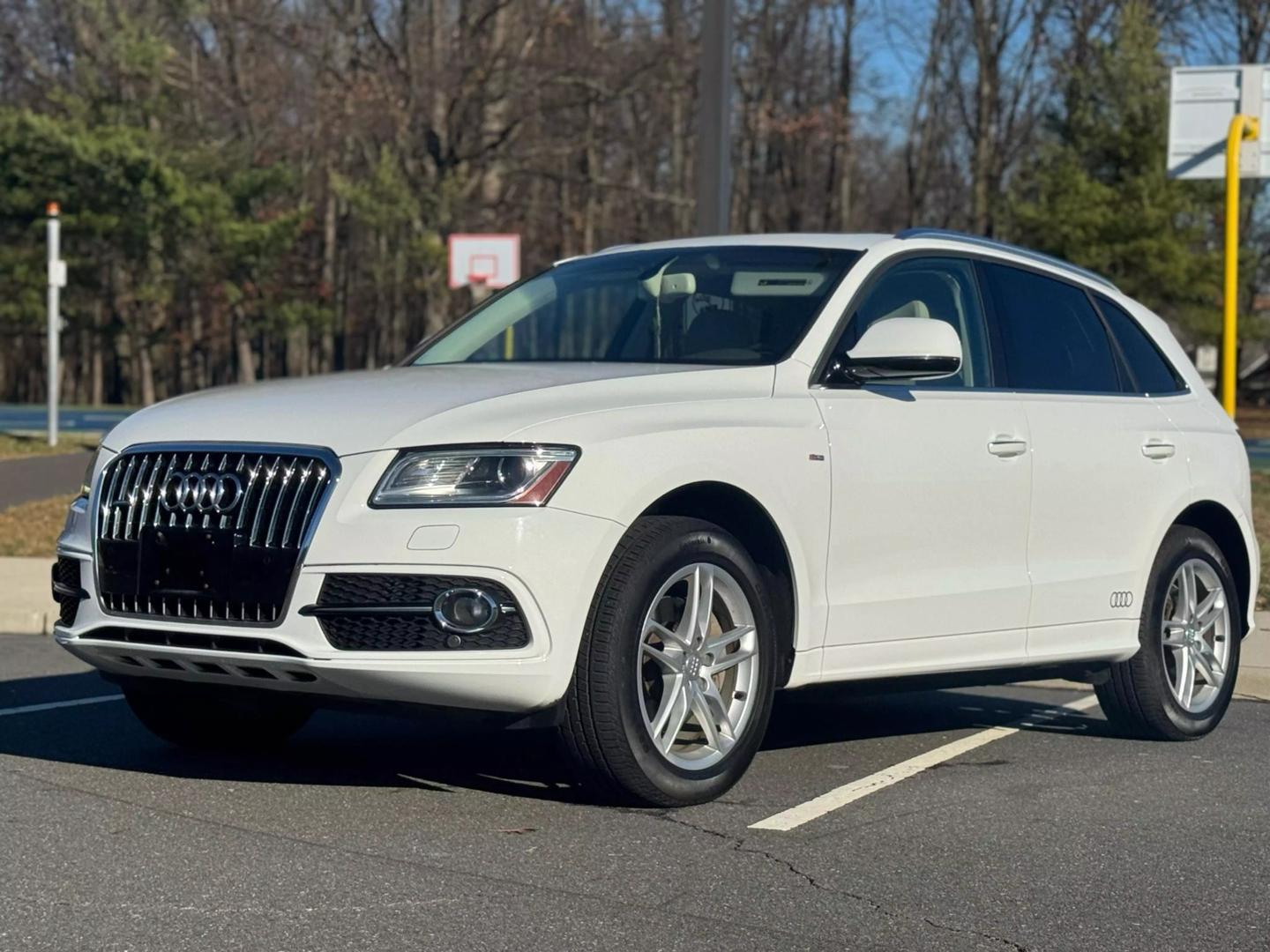 Audi Q5's photo