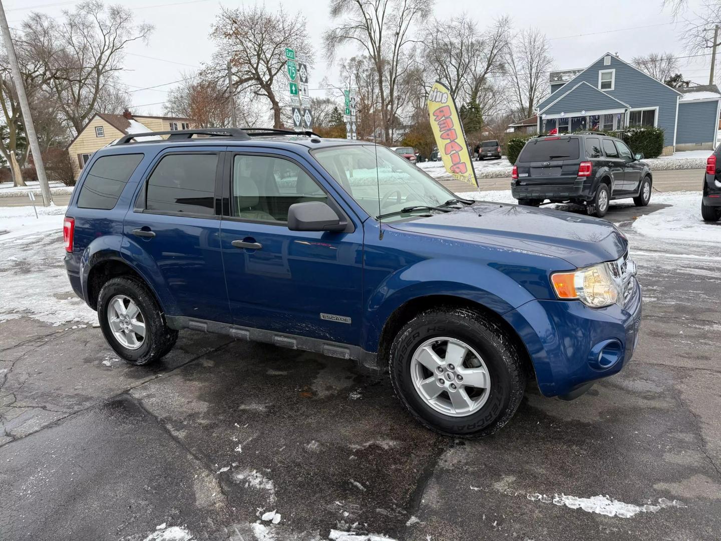 2008 Ford Escape XLT photo 3