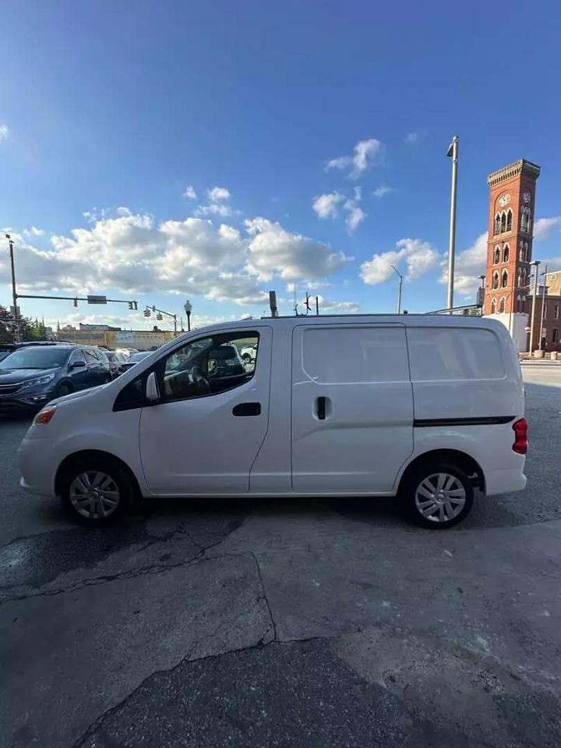 2020 Nissan NV200 SV photo 30