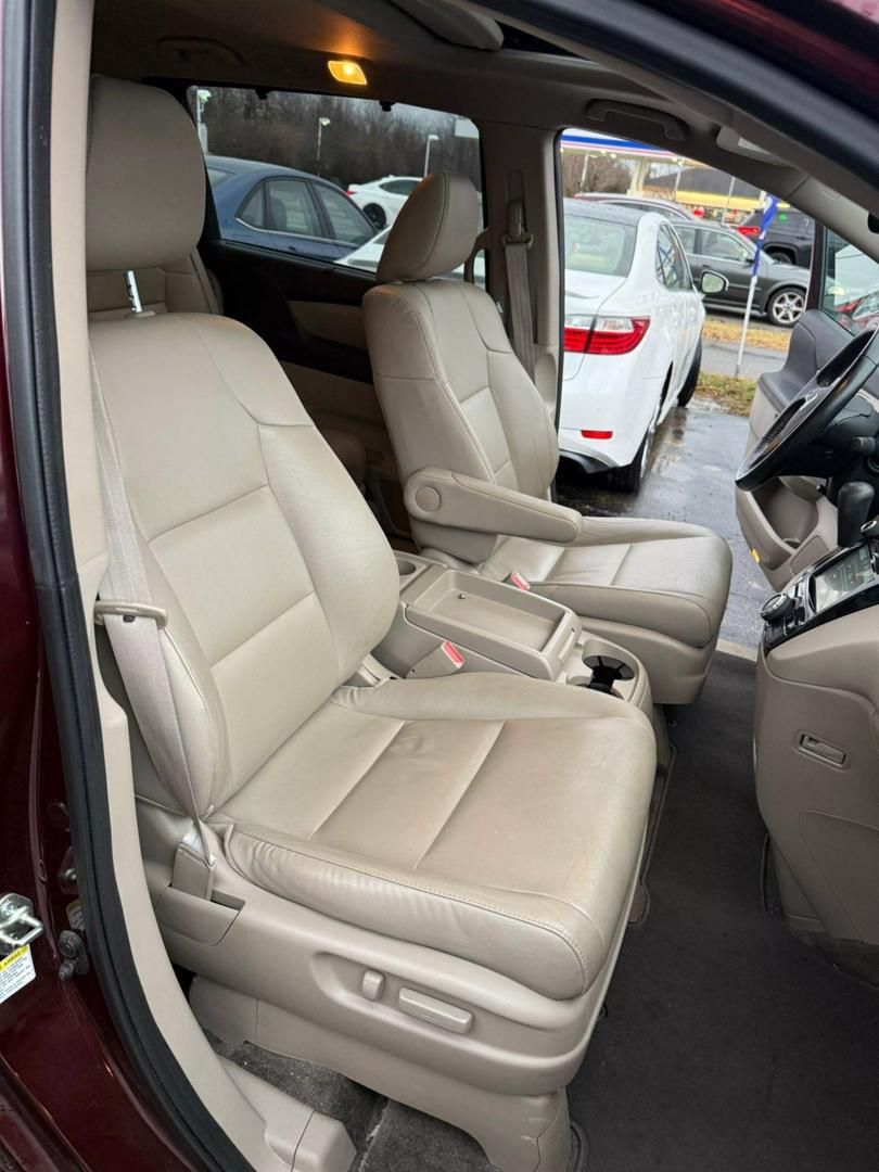 2015 Honda Odyssey EX-L photo 24