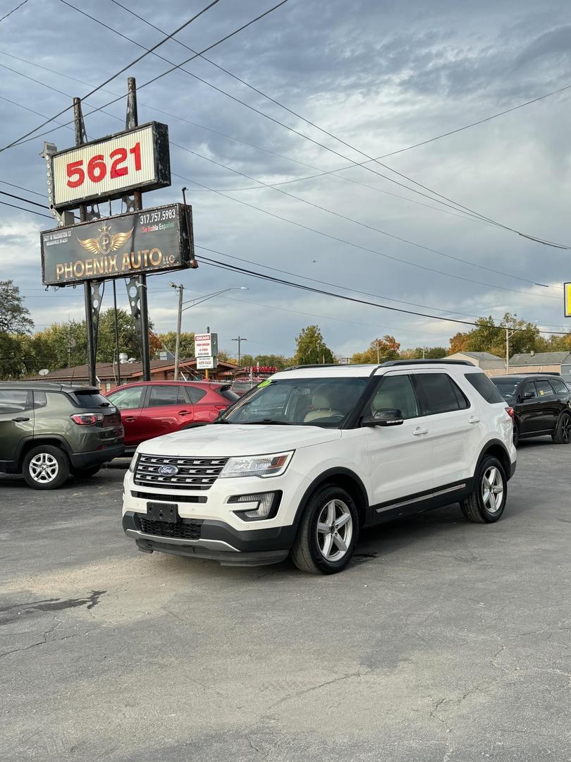 Ford Explorer's photo