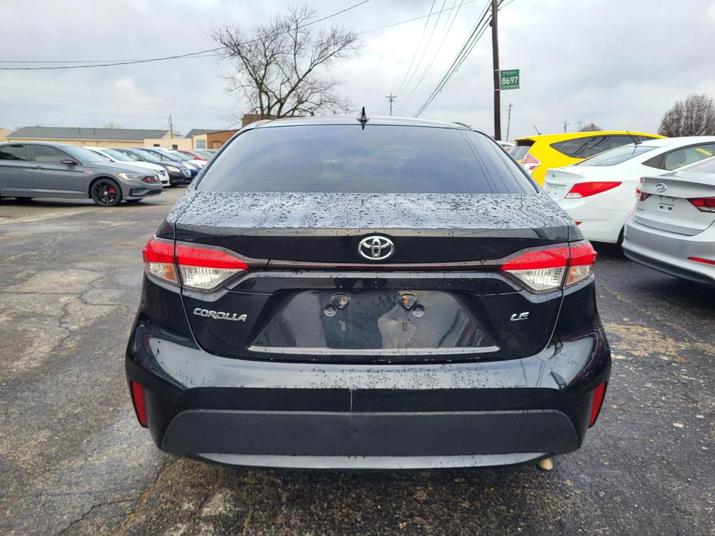 2021 Toyota Corolla LE photo 6