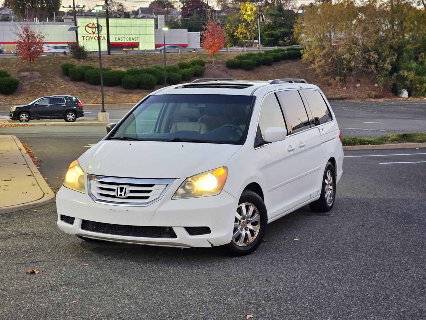 Honda Odyssey's photo