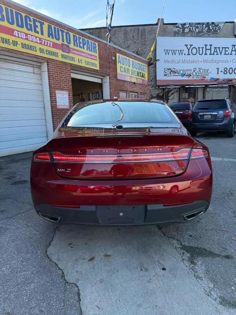 2013 Lincoln MKZ Base photo 9