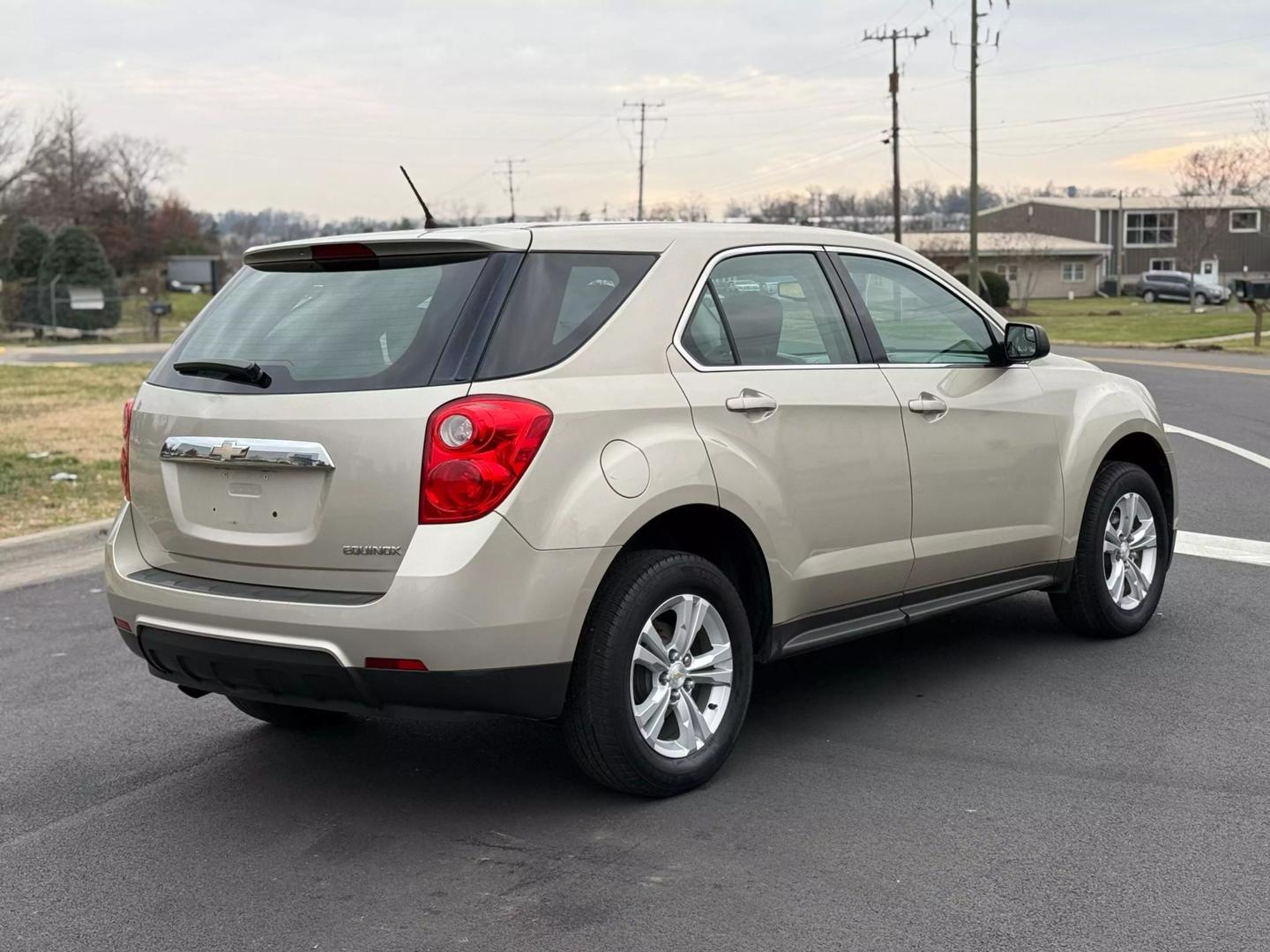 2013 Chevrolet Equinox LS photo 4