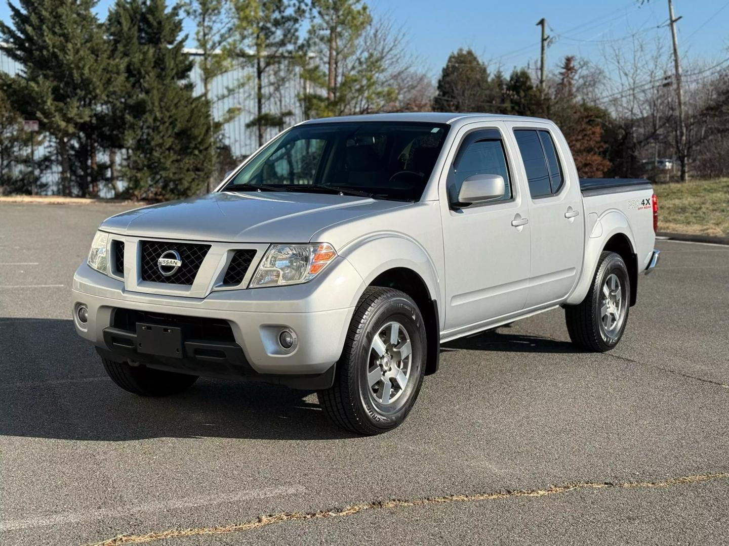 2011 Nissan Frontier PRO-4X photo 10