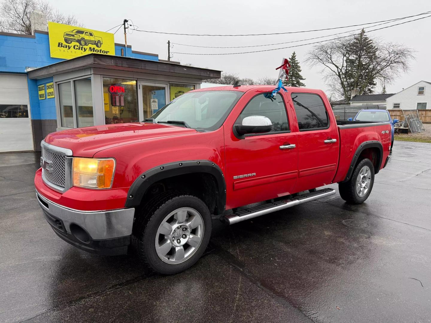 2011 GMC Sierra 1500 SLE photo 5