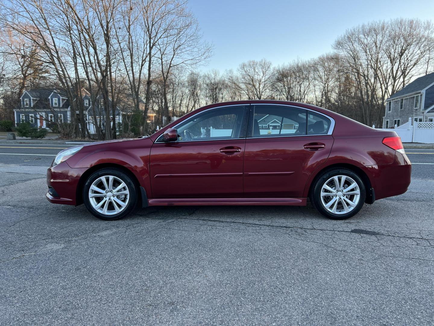 2013 Subaru Legacy I Premium photo 2