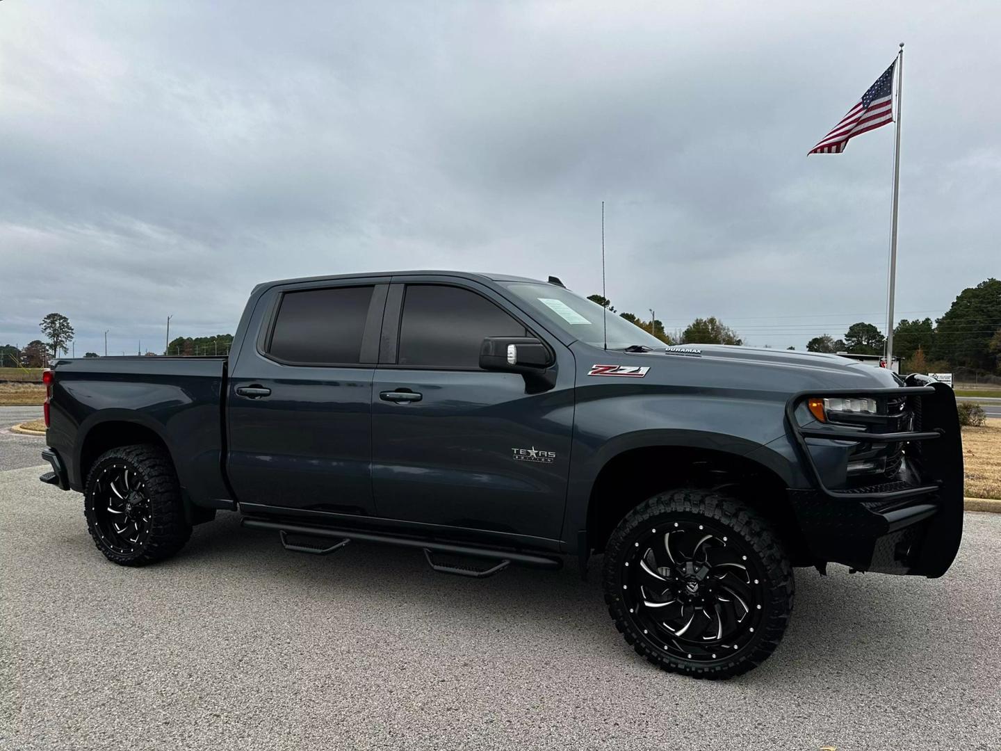 2020 Chevrolet Silverado 1500 RST photo 8