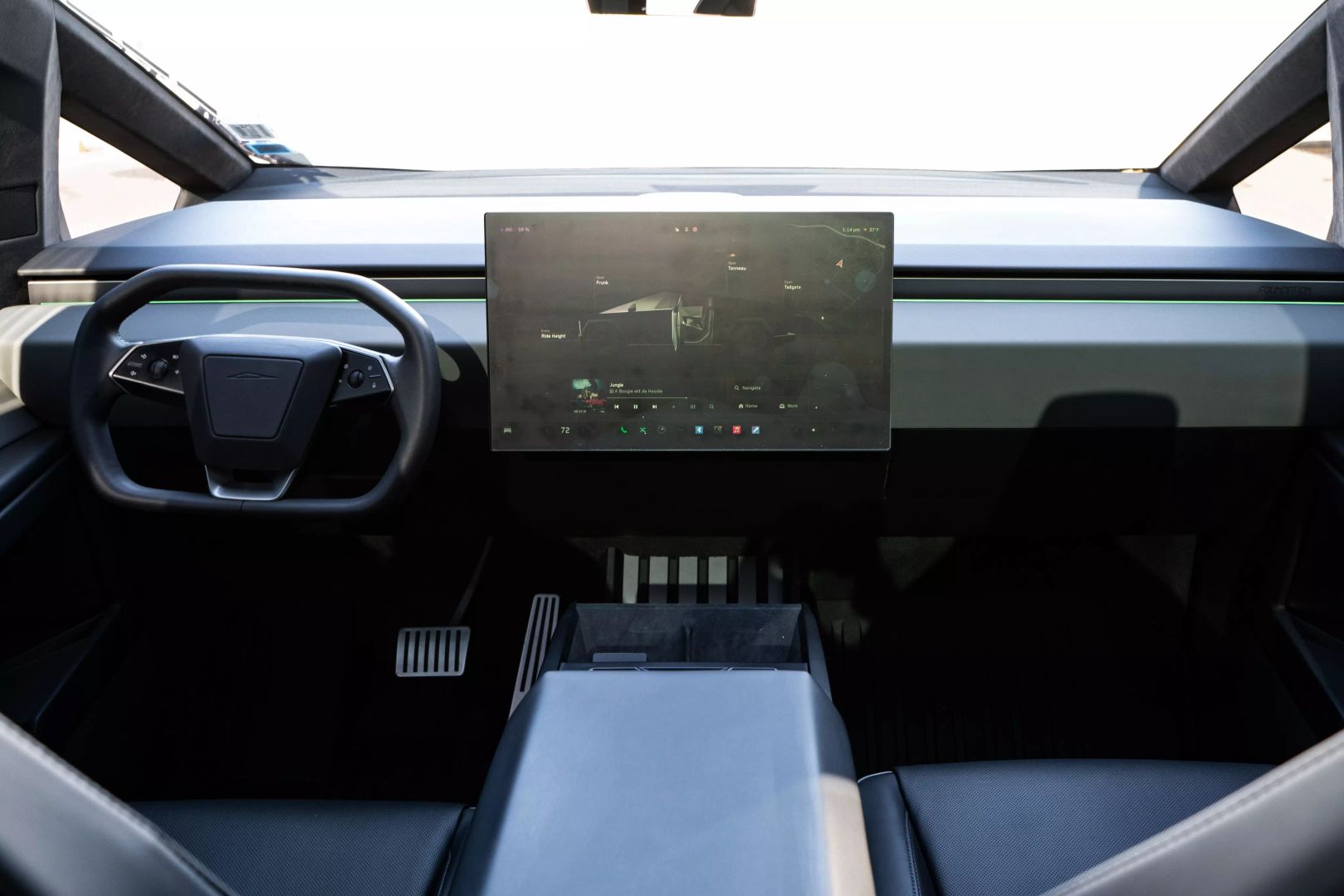 2024 Tesla Cybertruck - Image 38