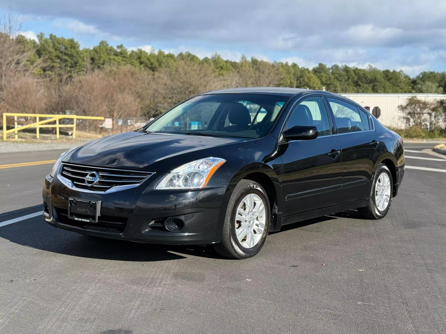 2010 Nissan Altima S photo 10