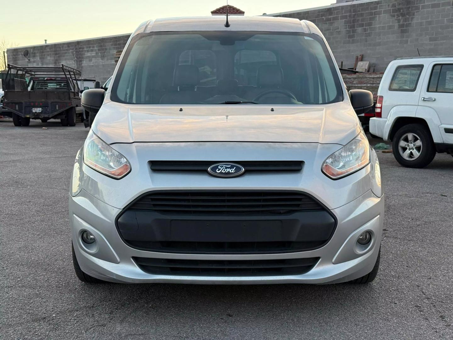 2016 Ford Transit Connect XLT photo 2