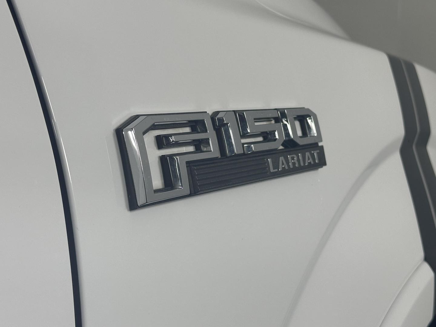 2019 Ford F-150 Lariat photo 16