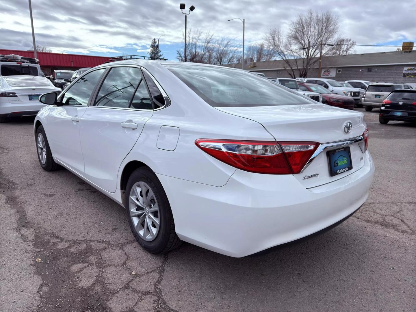 2016 Toyota Camry LE photo 46