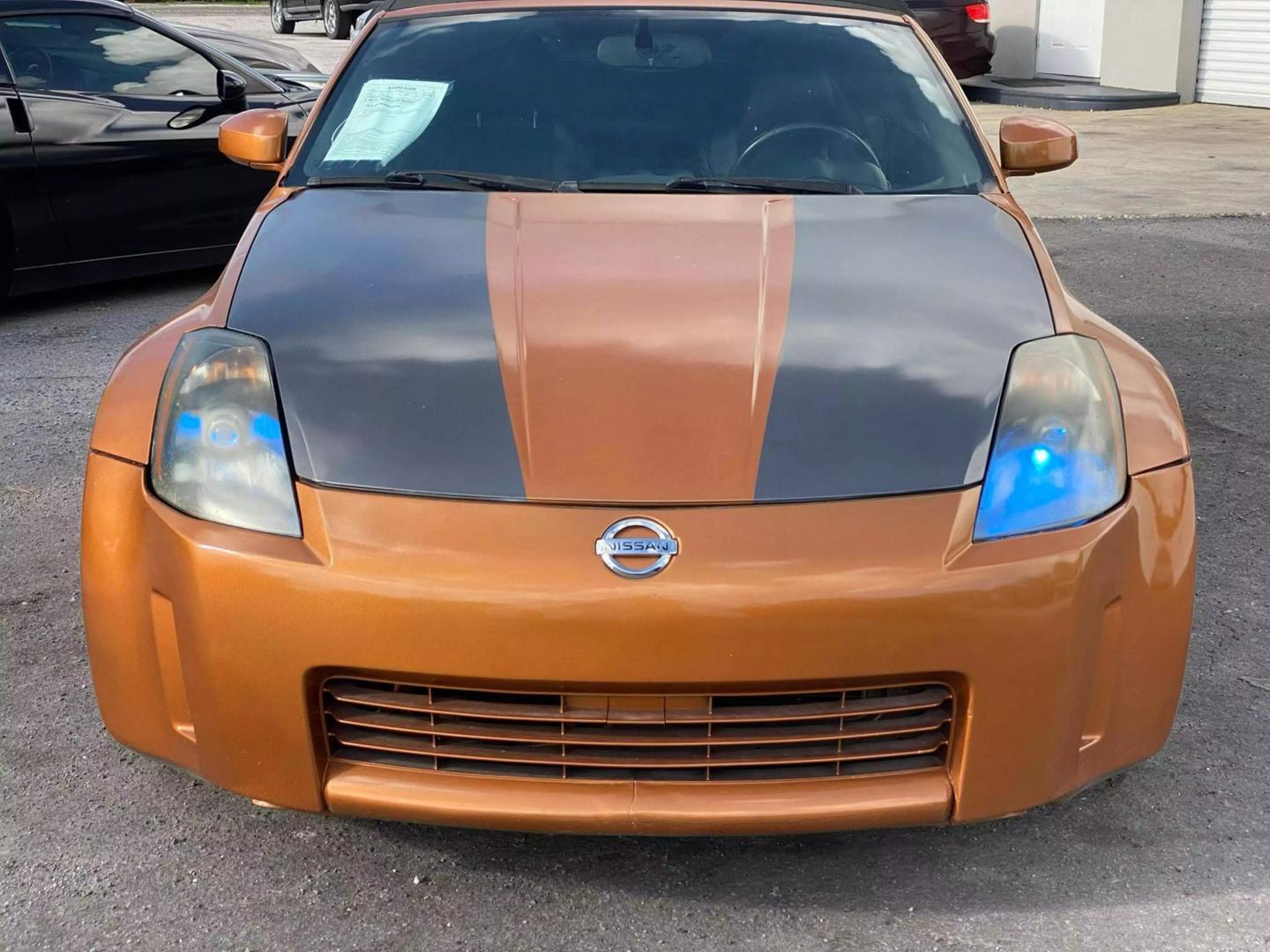 2004 Nissan 350Z Roadster Touring photo 5