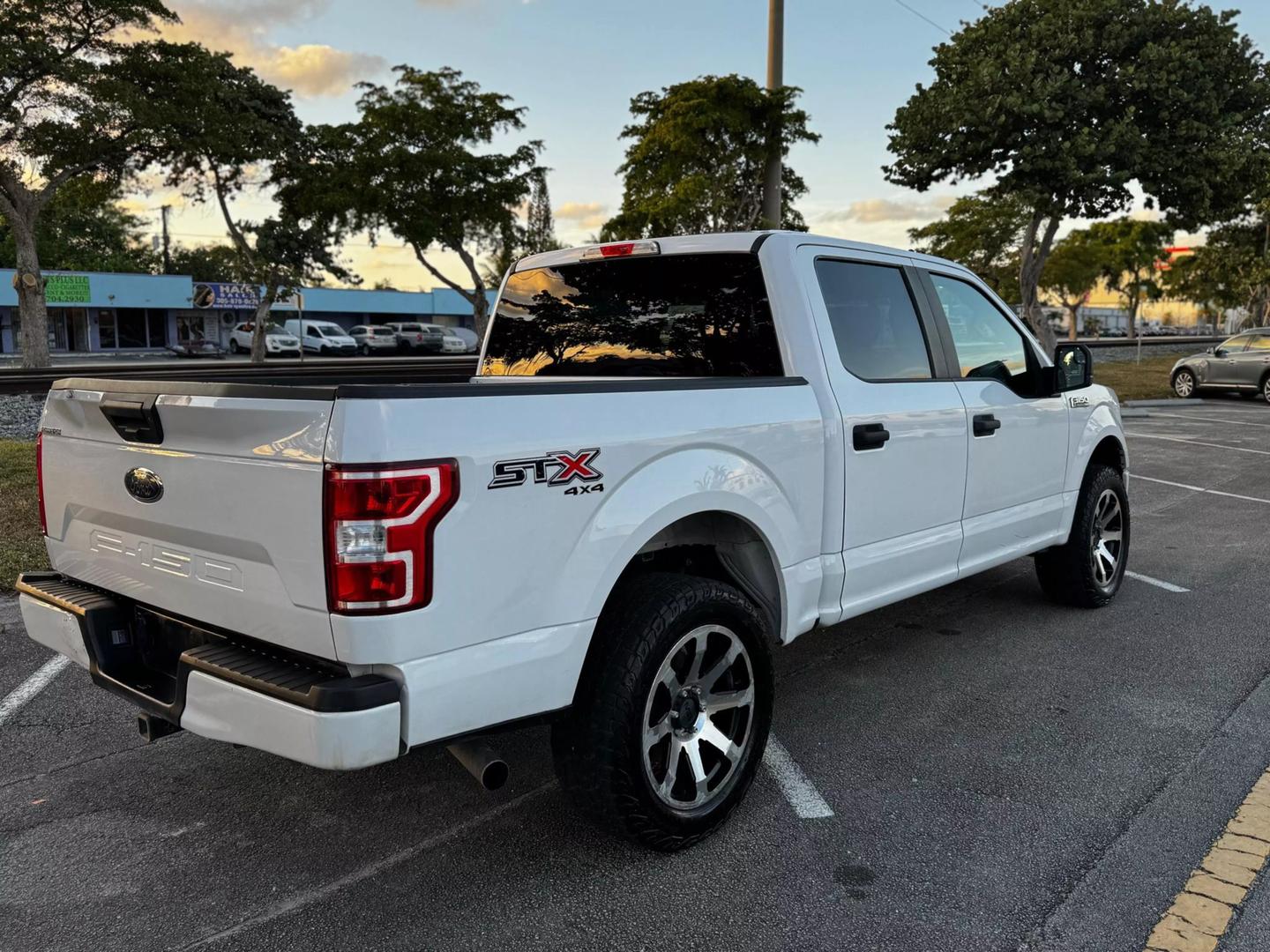 2020 Ford F-150 XL photo 5