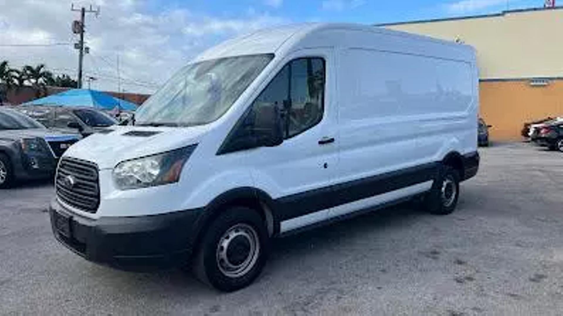 2016 Ford Transit Base photo 4