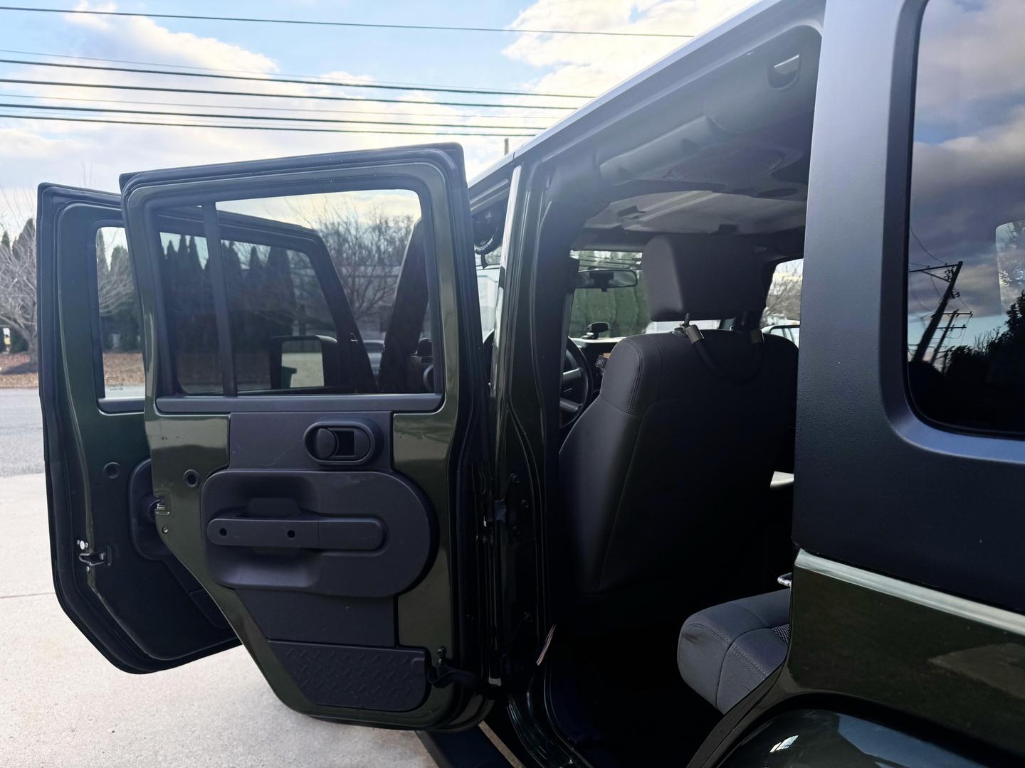 2008 Jeep Wrangler Unlimited Sahara photo 12