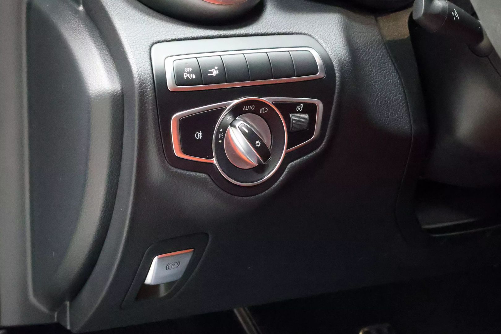 2020 Mercedes-benz Mercedes-amg C-class - Image 20