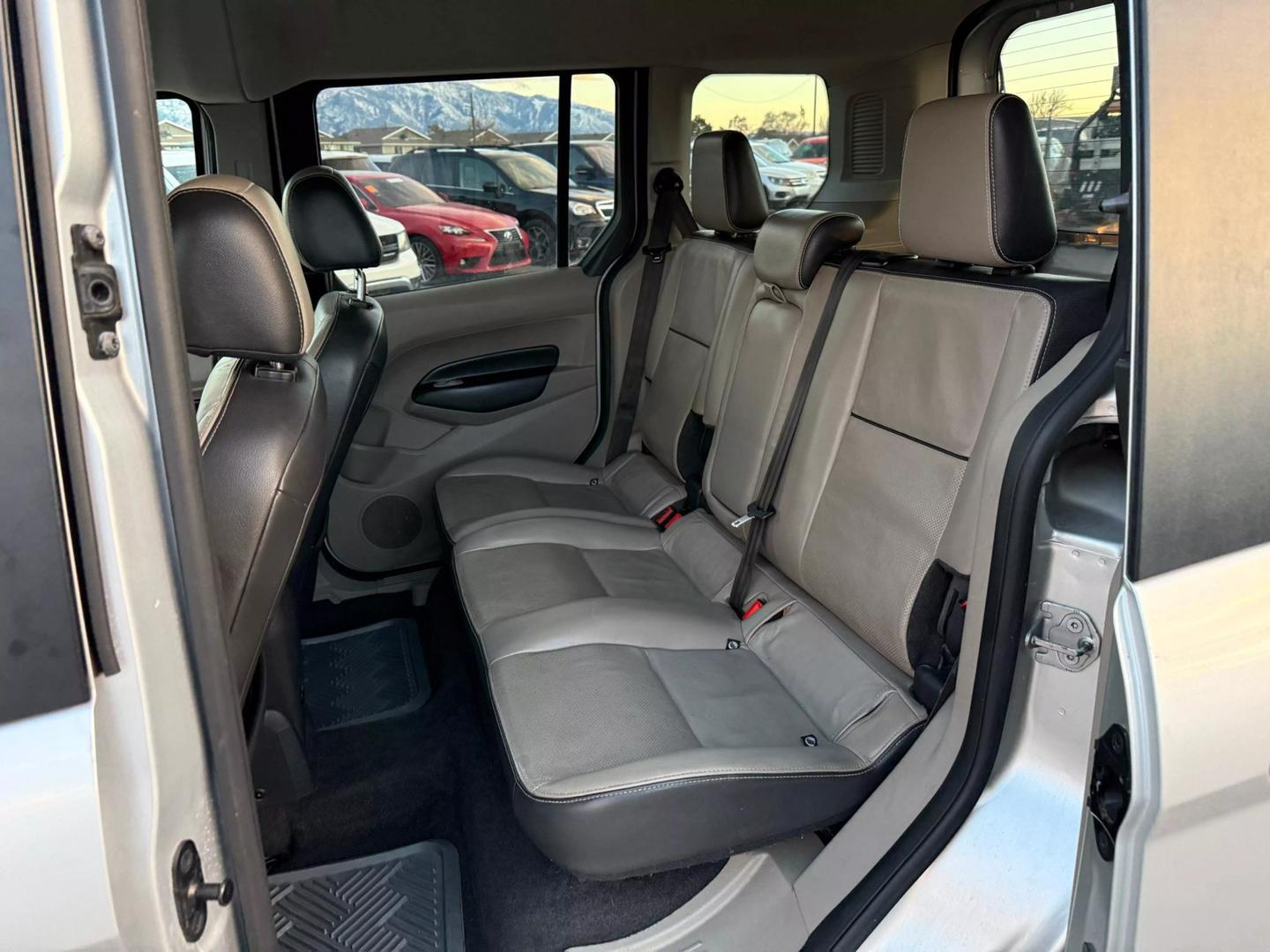 2016 Ford Transit Connect XLT photo 8