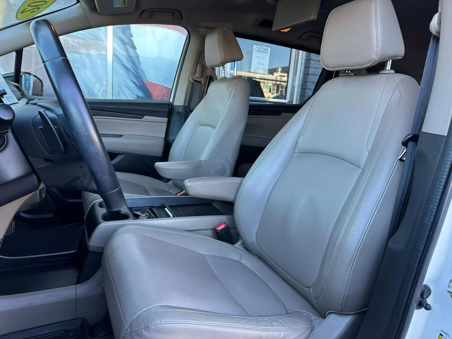 2018 Honda Odyssey EX-L photo 10