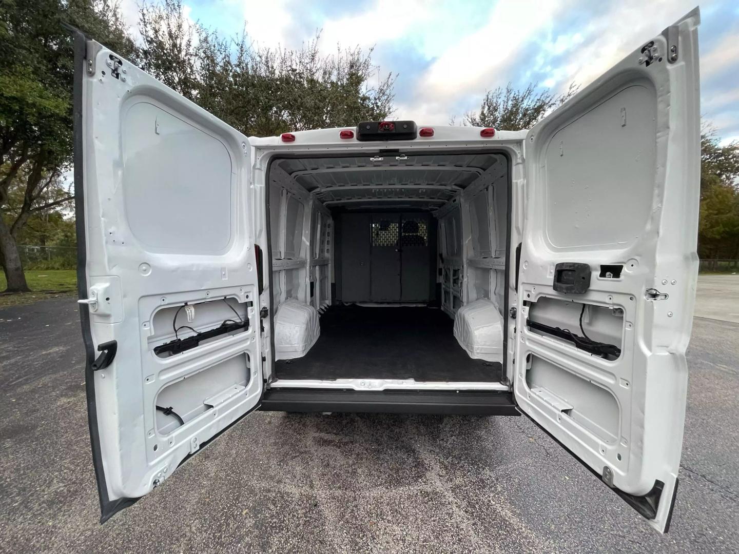 2019 RAM ProMaster Cargo Van Base photo 22