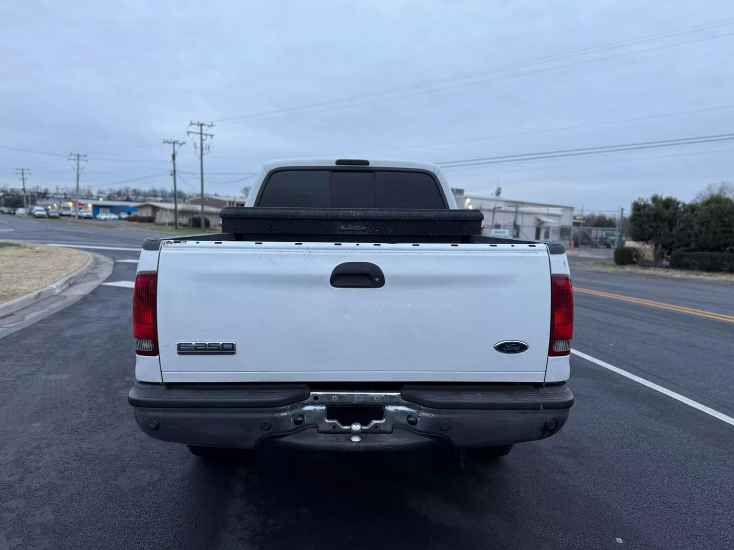 2005 Ford F-250 Super Duty Lariat photo 8