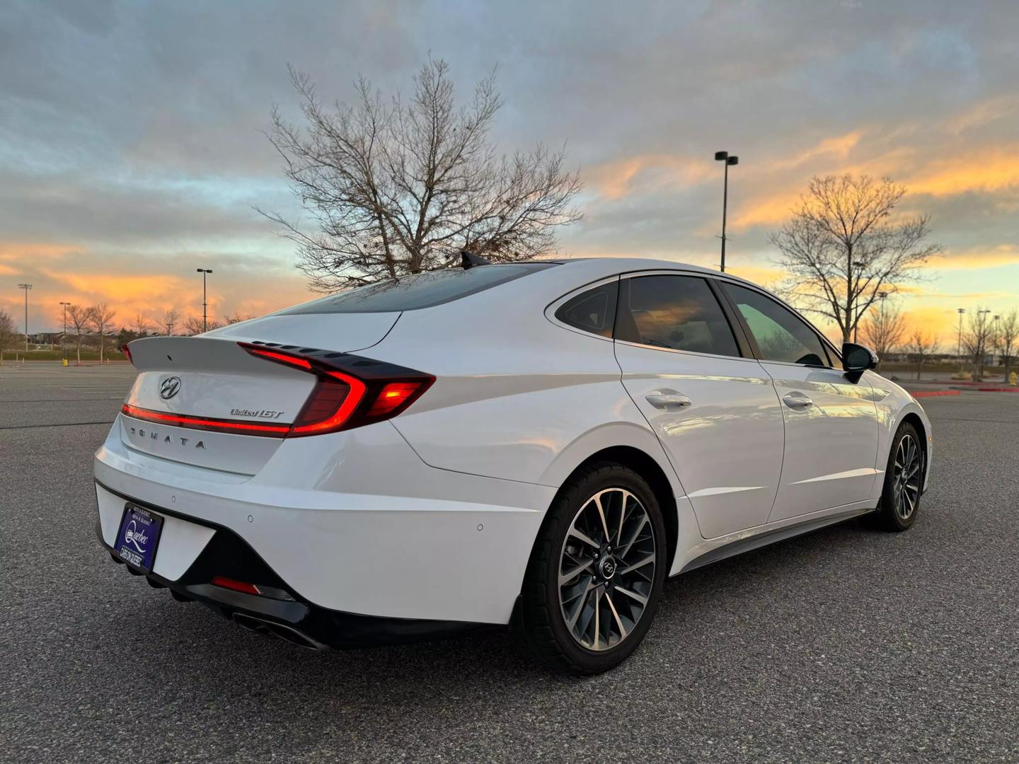 2022 Hyundai Sonata Limited photo 7