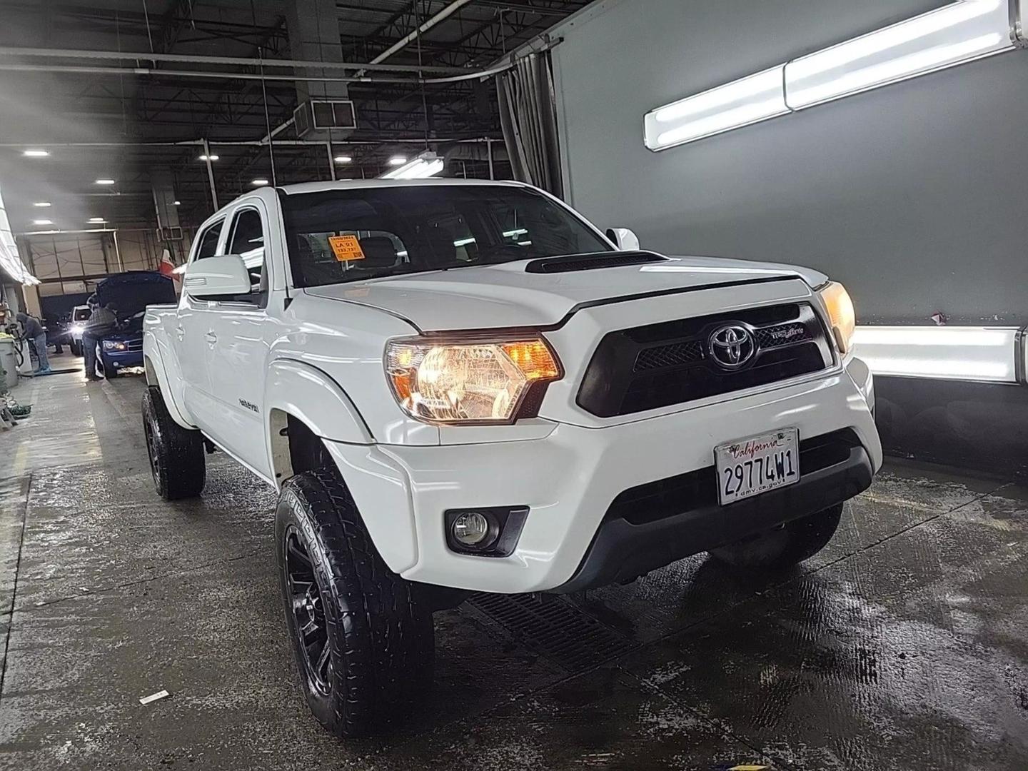 2015 Toyota Tacoma Base photo 8