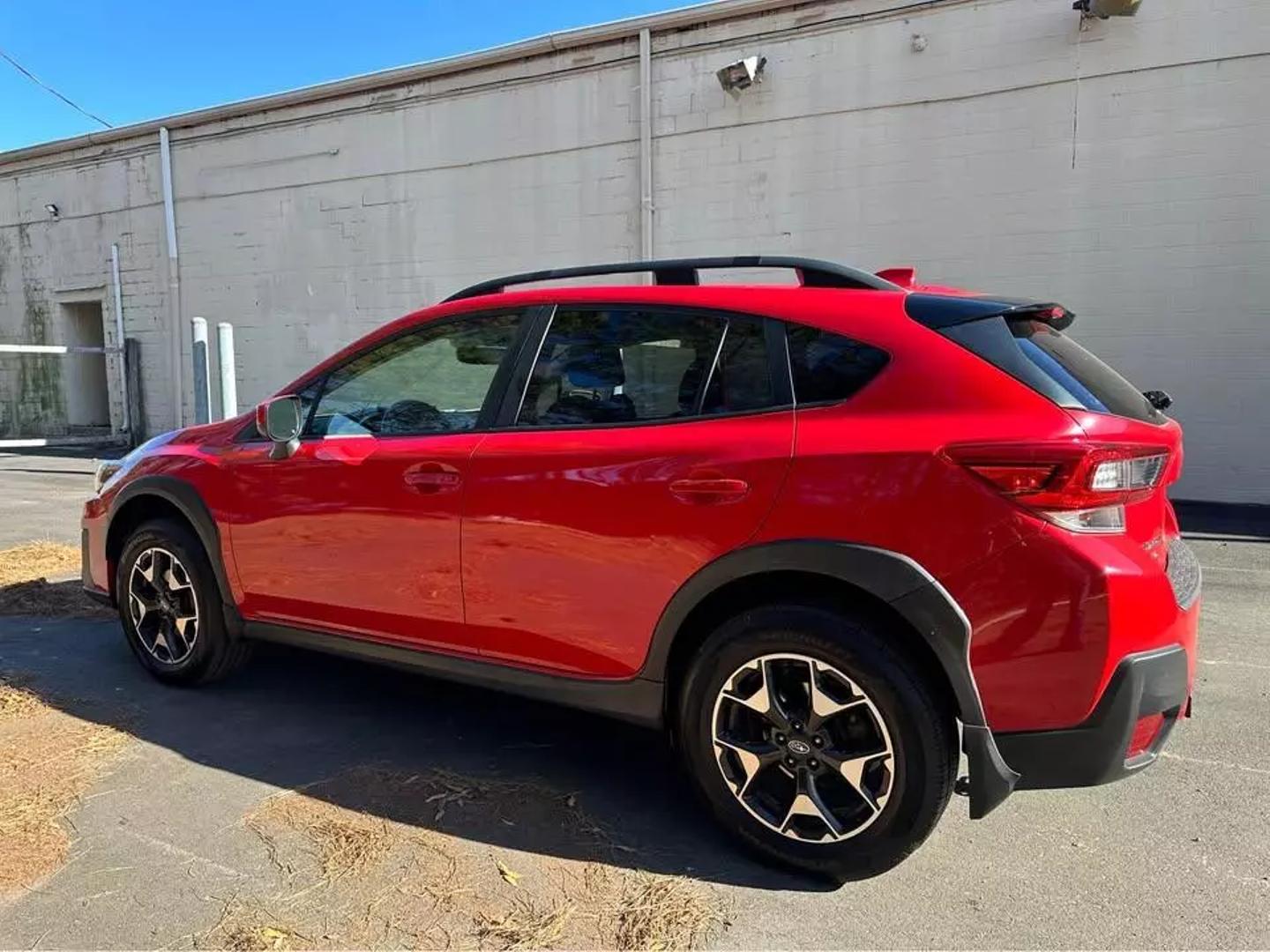 2020 Subaru Crosstrek Premium photo 2