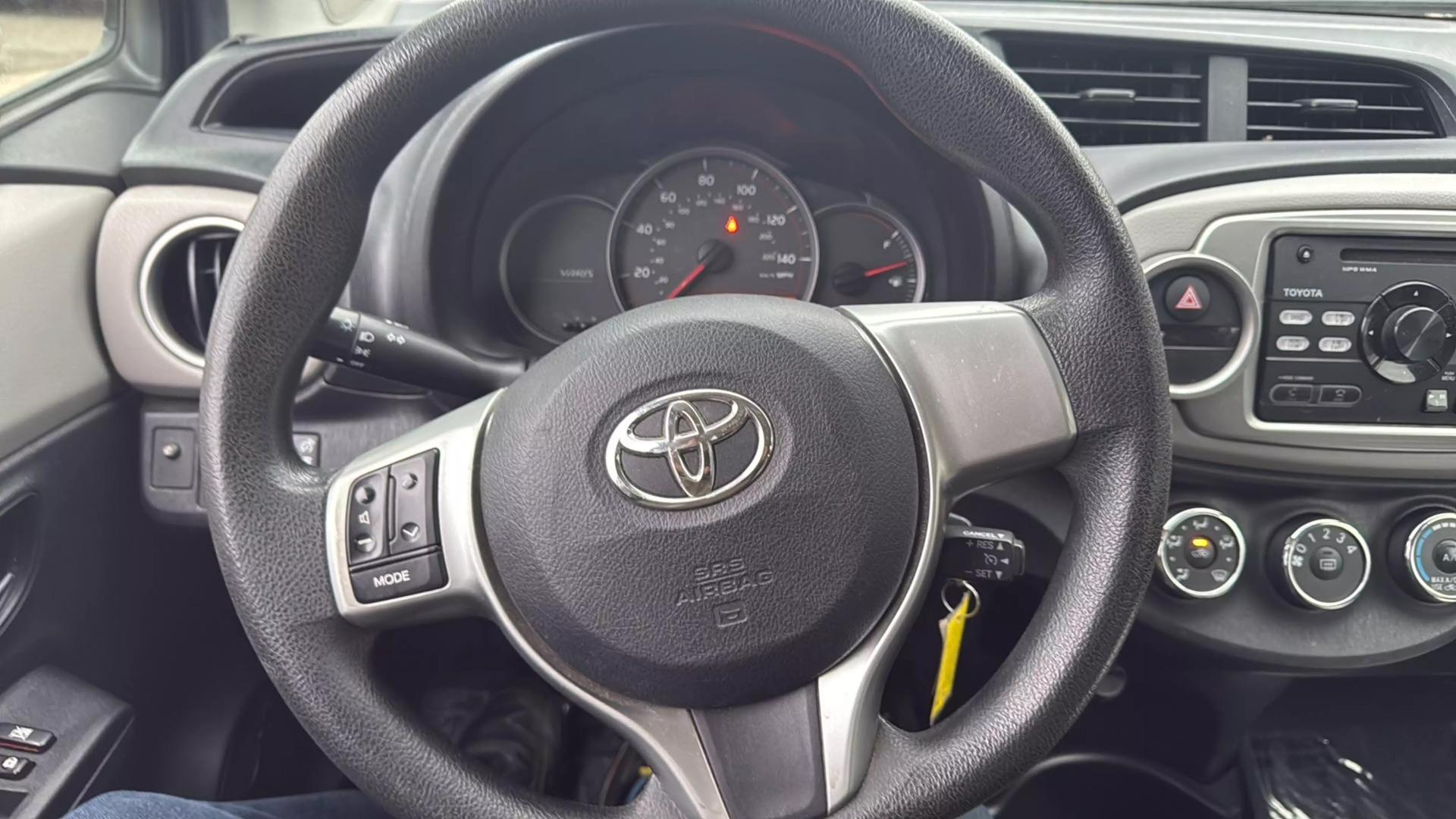 2012 Toyota Yaris L photo 37