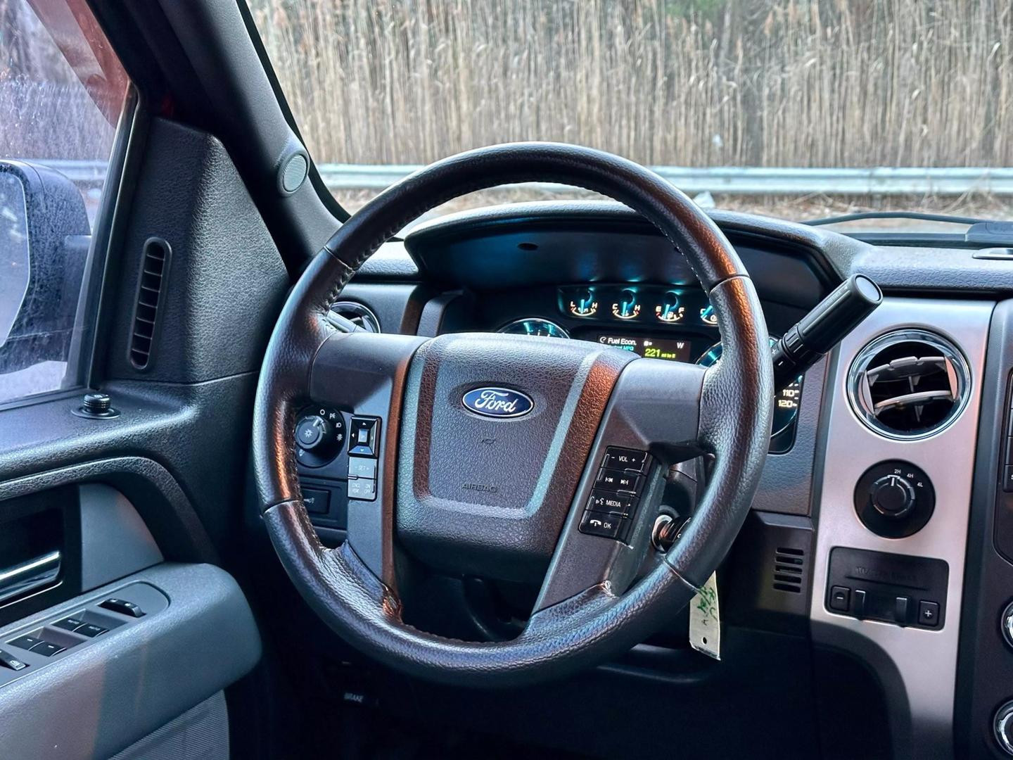 2014 Ford F-150 STX photo 28