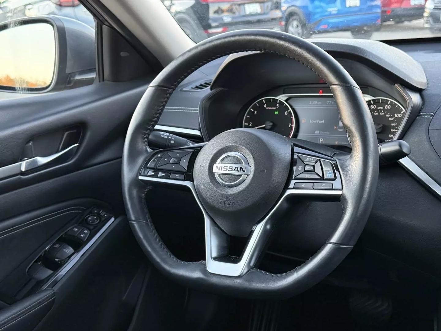 2020 Nissan Altima SV photo 14