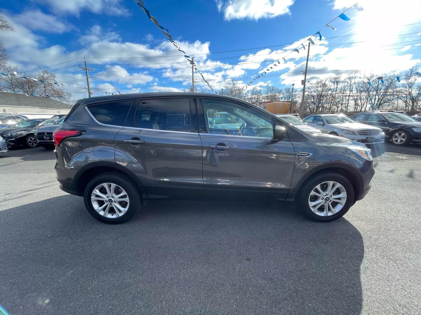 2019 Ford Escape SE photo 15