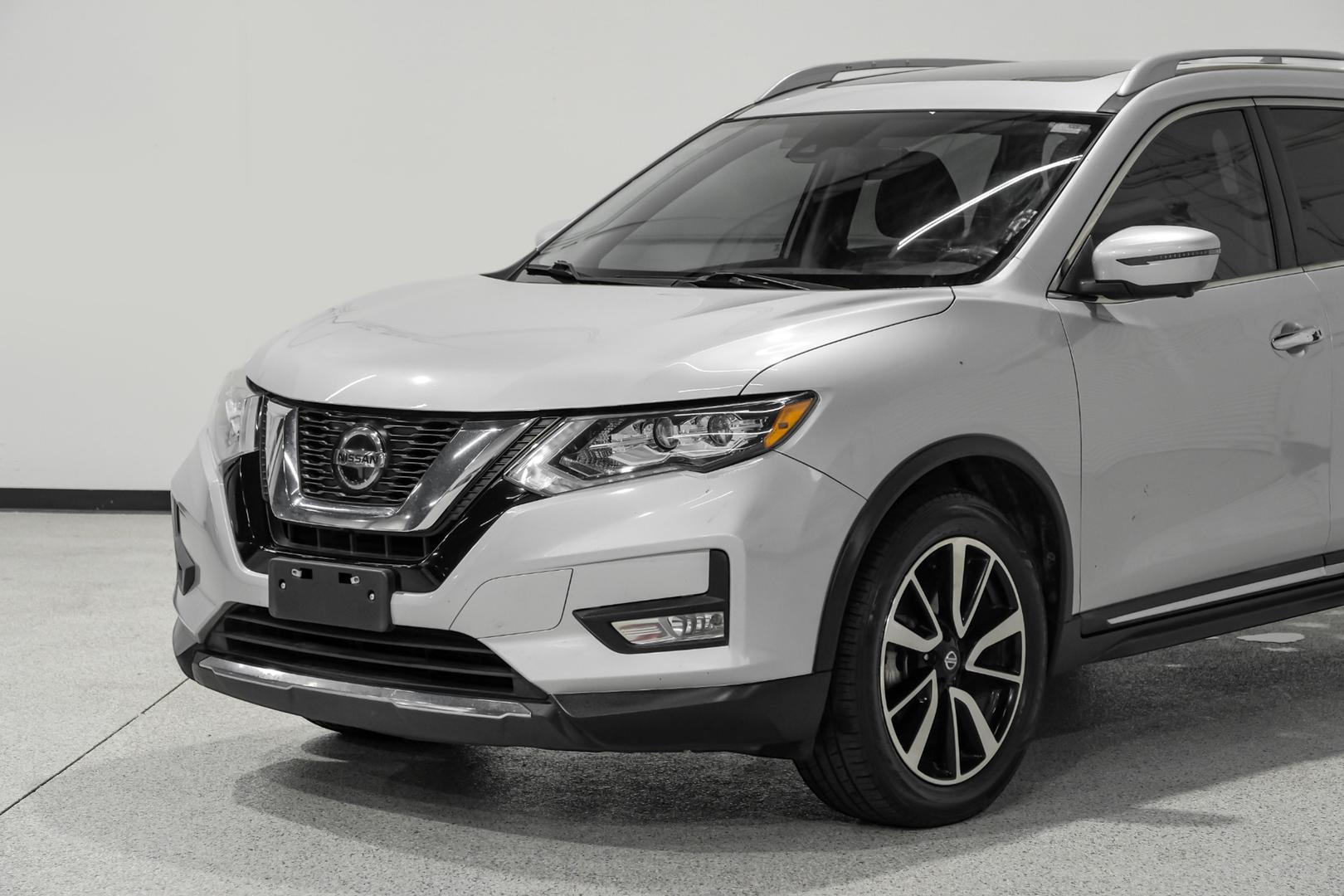 2019 Nissan Rogue SL photo 10