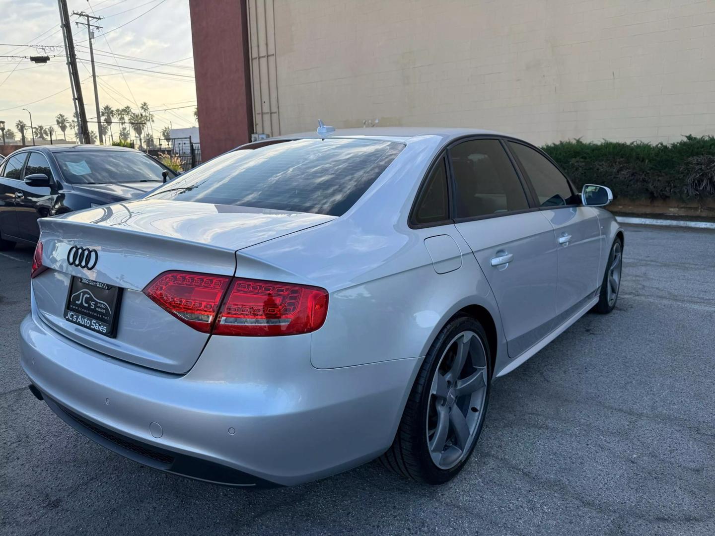 2012 Audi A4 Premium photo 10