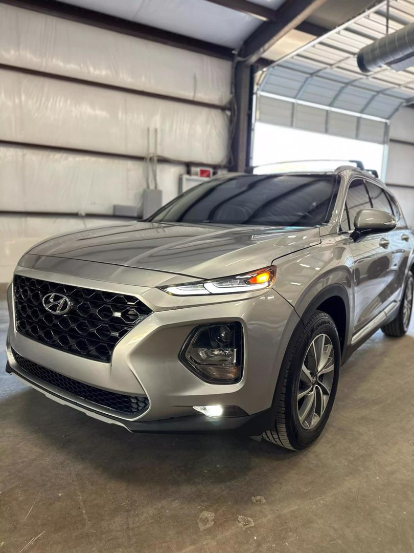 2020 Hyundai Santa Fe SEL photo 3