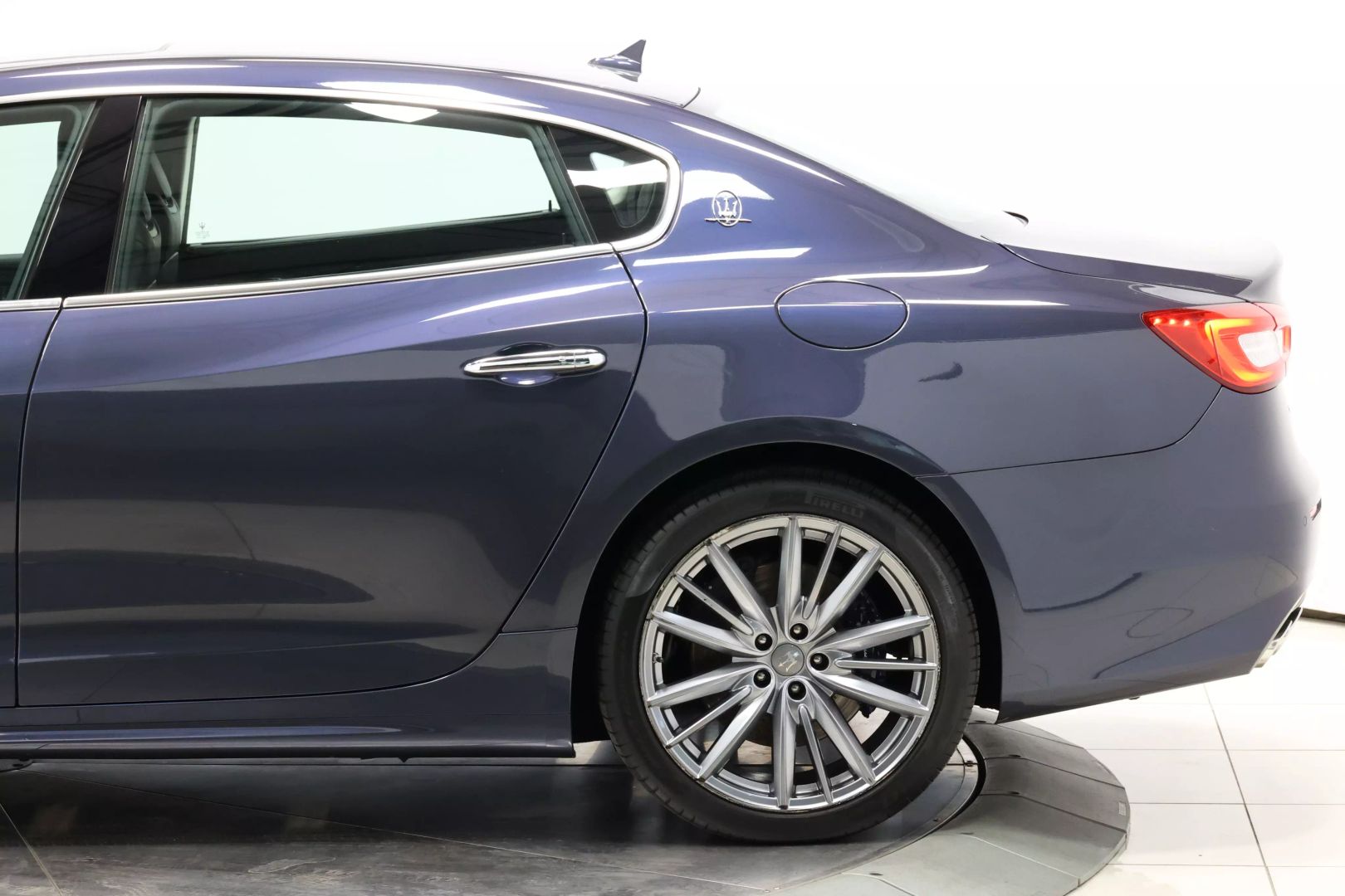 2020 Maserati Quattroporte - Image 8