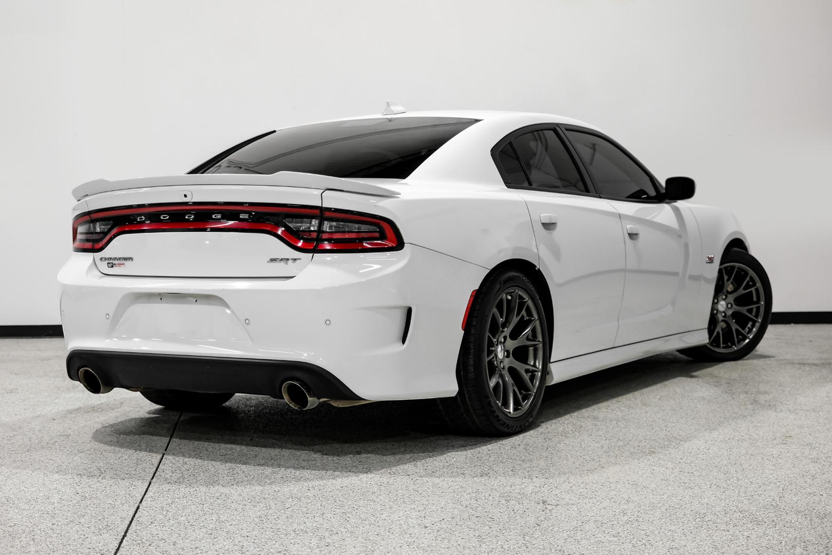 2016 Dodge Charger SRT 392 photo 6