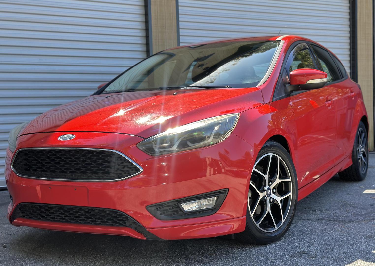 2015 Ford Focus SE photo 17