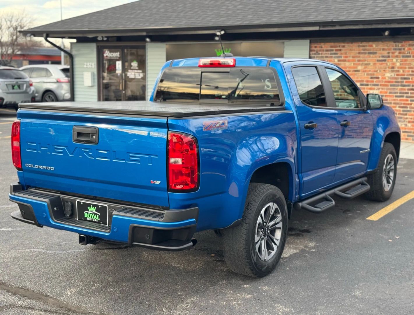 2022 Chevrolet Colorado Crew Cab - Image 7