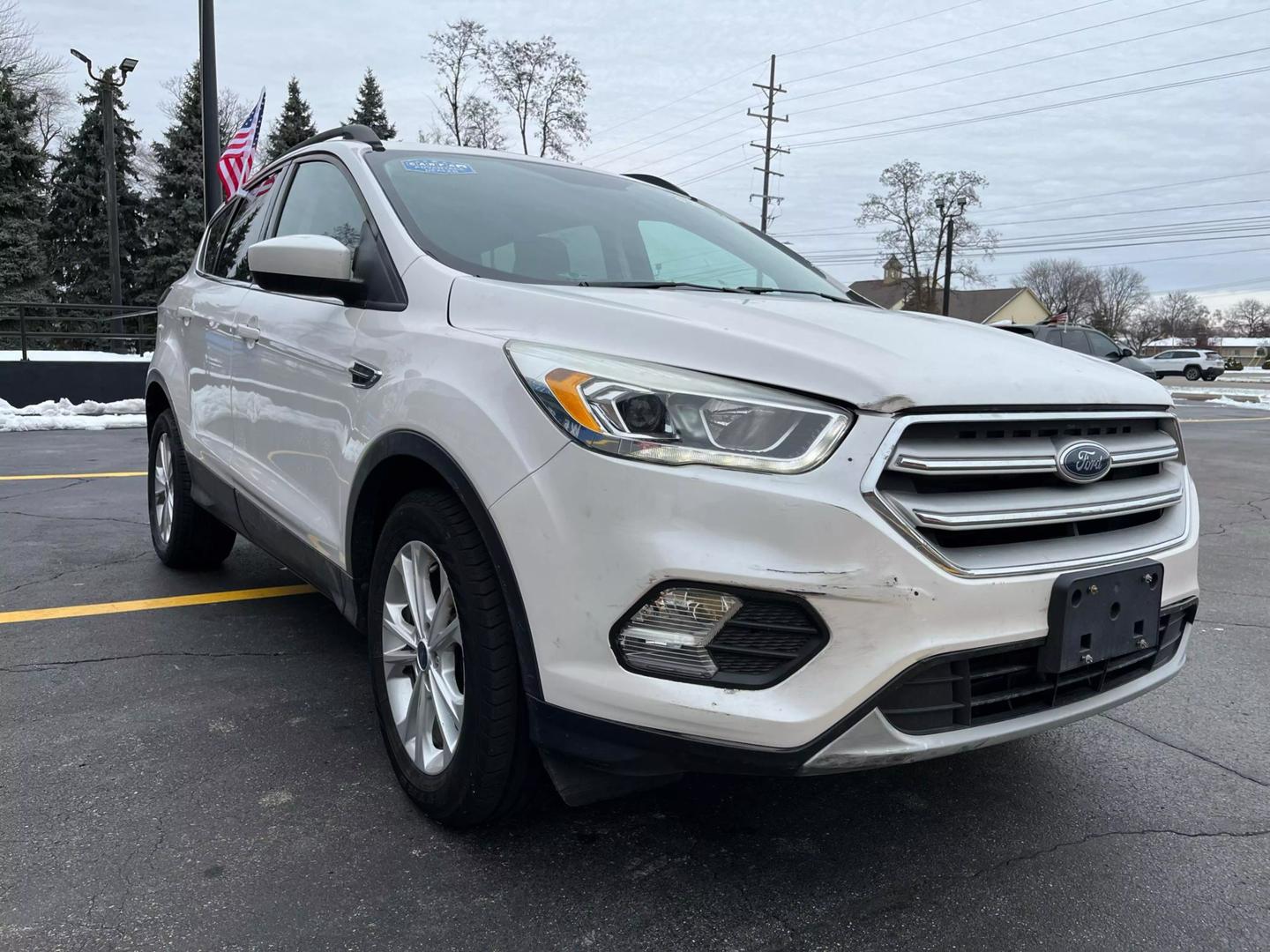 2017 Ford Escape SE photo 2