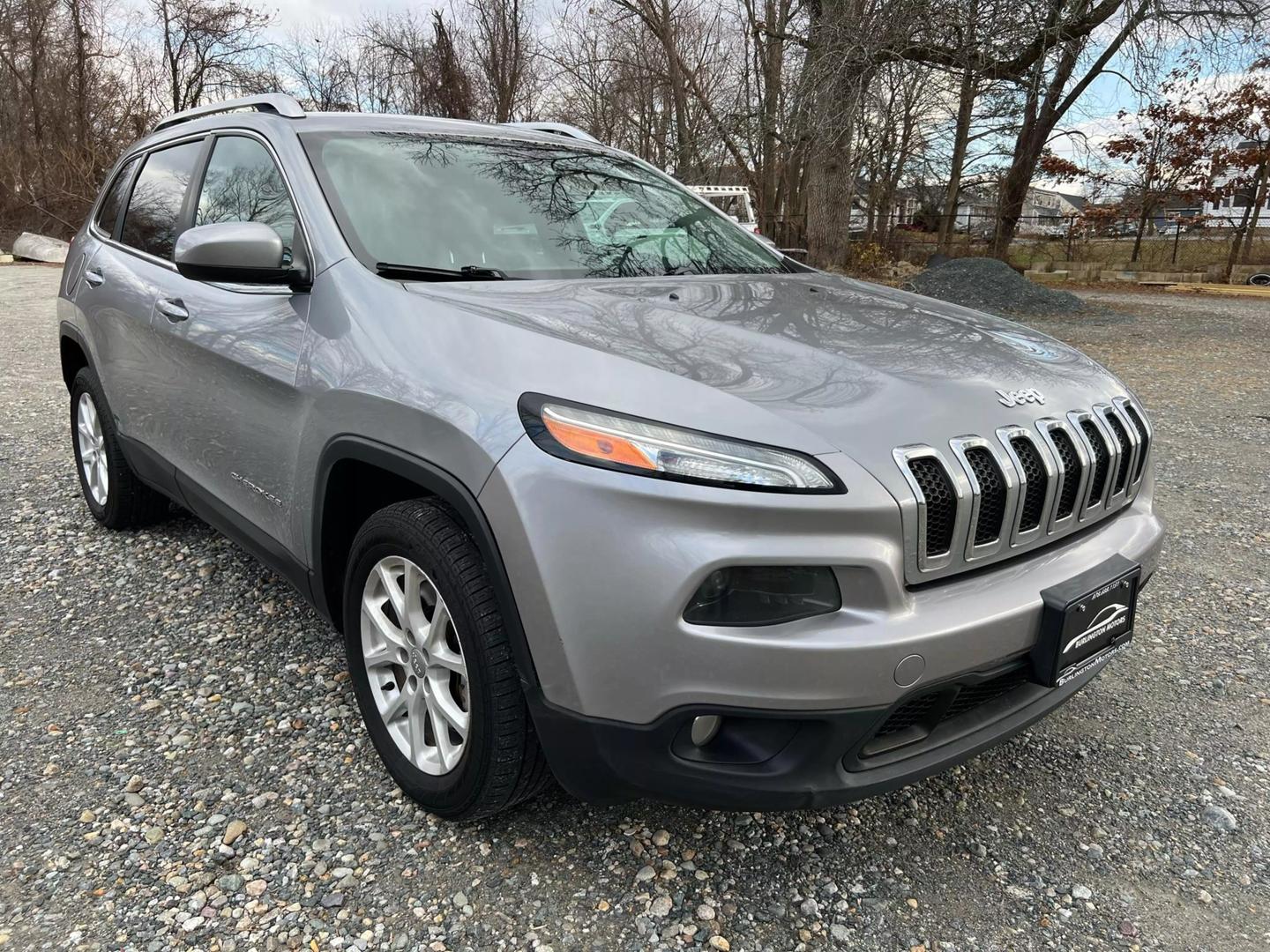 2014 Jeep Cherokee Latitude photo 3