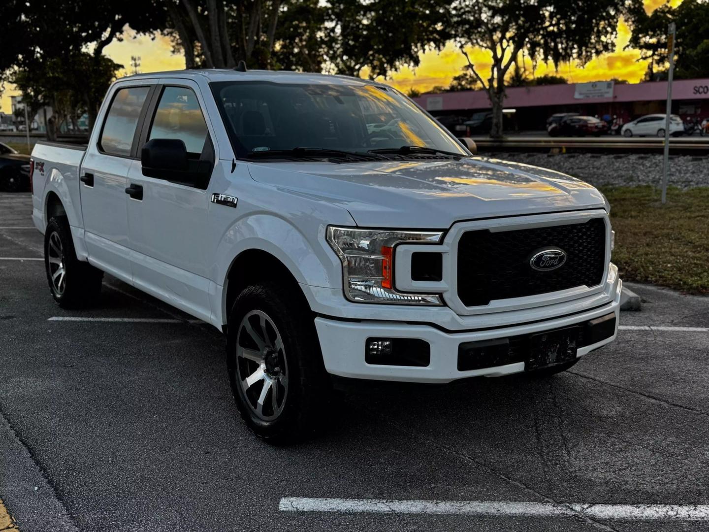 2020 Ford F-150 XL photo 3