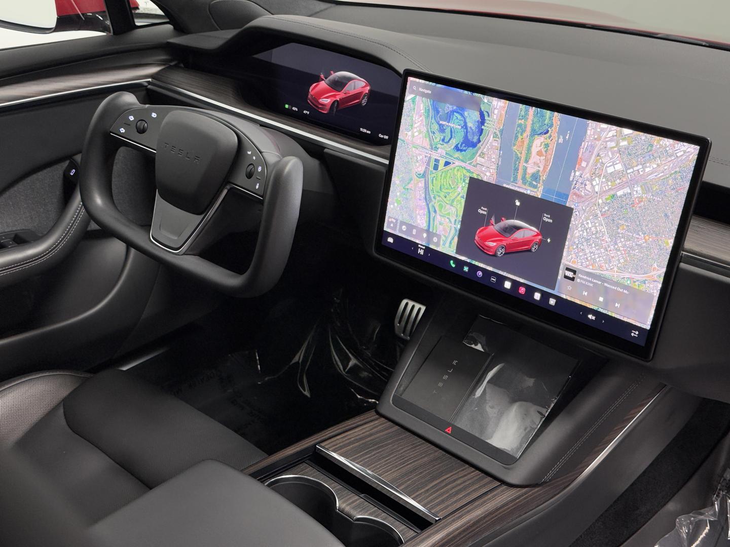 2021 Tesla Model S Plaid photo 19