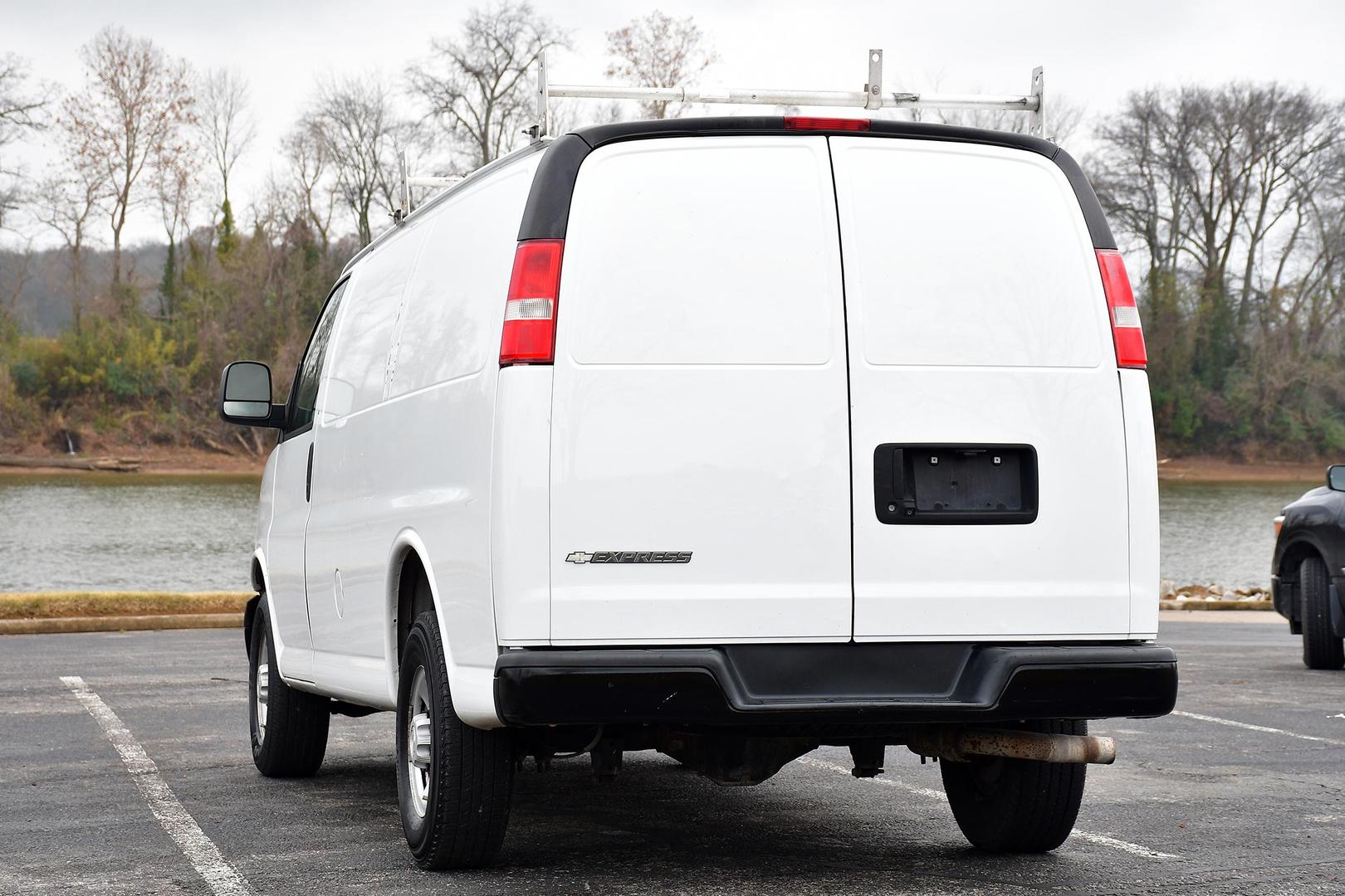 2018 Chevrolet Express Cargo Work Van photo 10