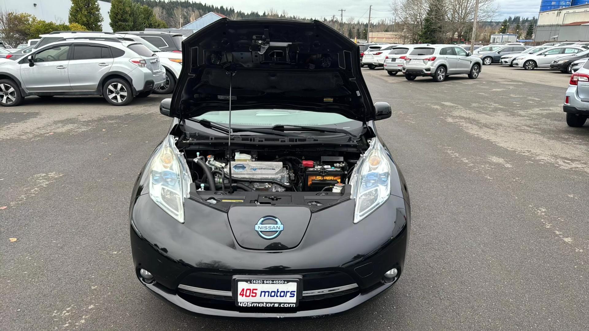 2012 Nissan LEAF SV photo 27